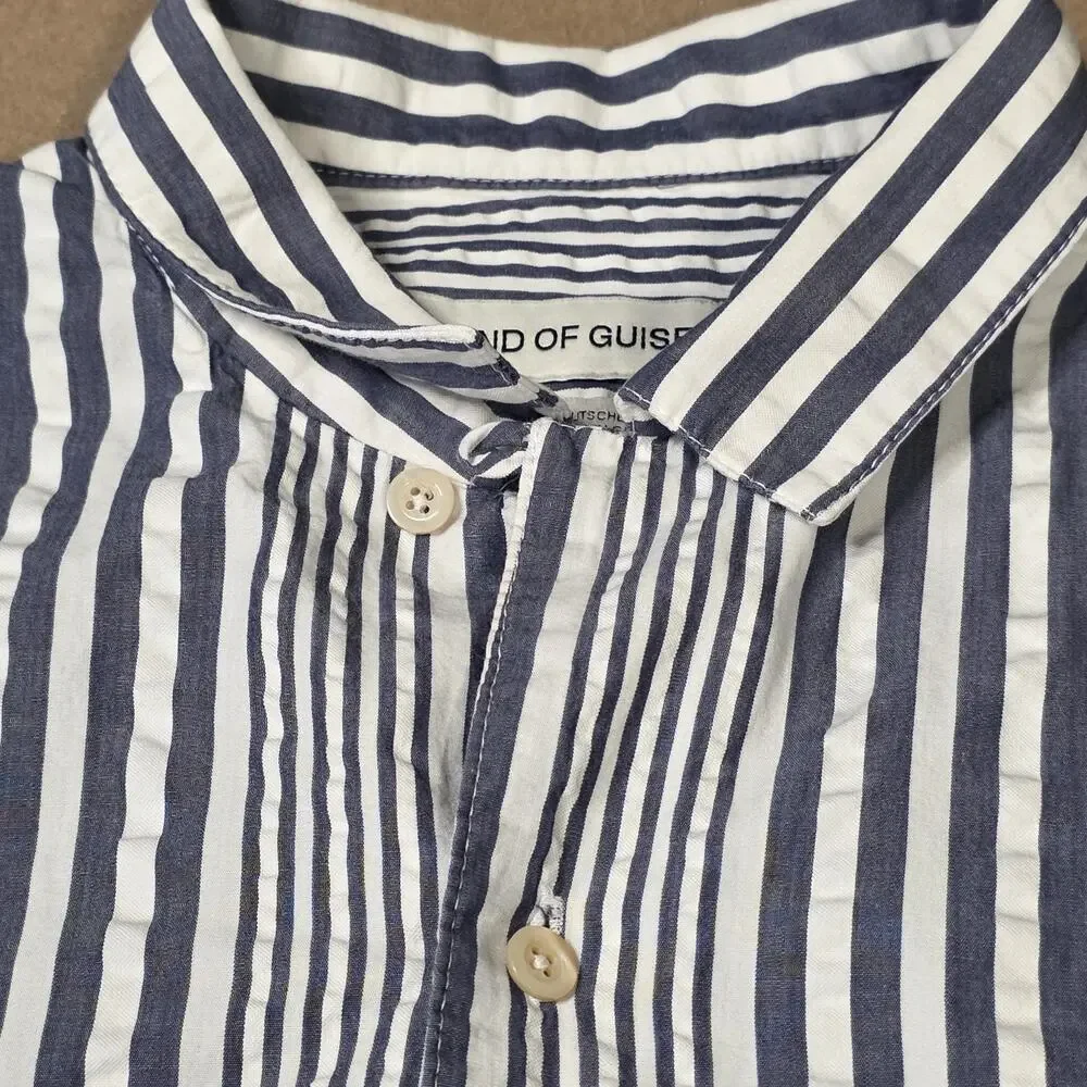 A Kind of Guise Gioia Short Sleeve Shirt in Navy/White Men's Medium Germany *